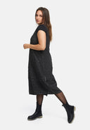 Mekko, jossa on elegantti pallosiluetti 'Velena'