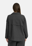 'Cleo' chaqueta blusa – abotonable, holgada, líneas elegantes