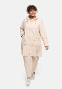 'Livia' Parka de Meia-Estação – suave, detalhado & moderno