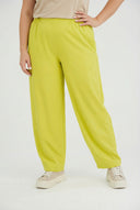 'Livia' Broek – Wijde Pasvorm, strak Ontwerp, & rekbaar